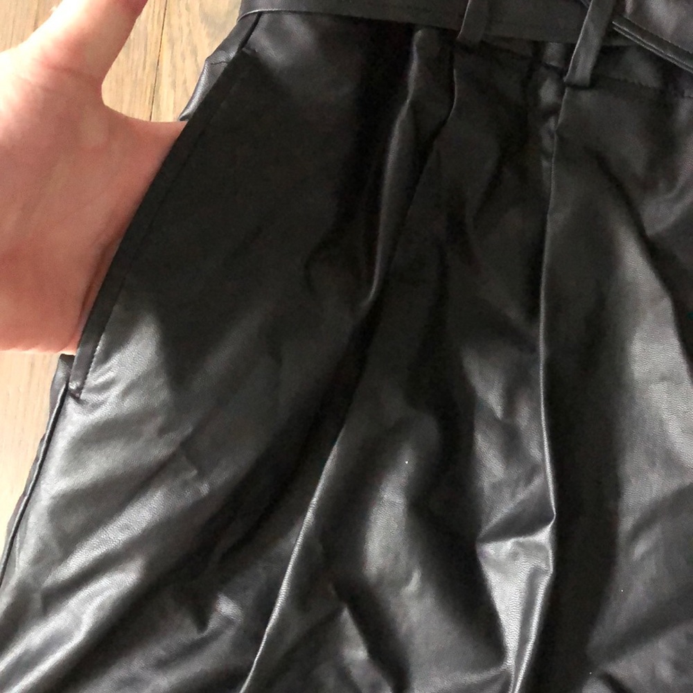 NWT Elizabeth and James Paperbag Shorts - Picture 6 of 12